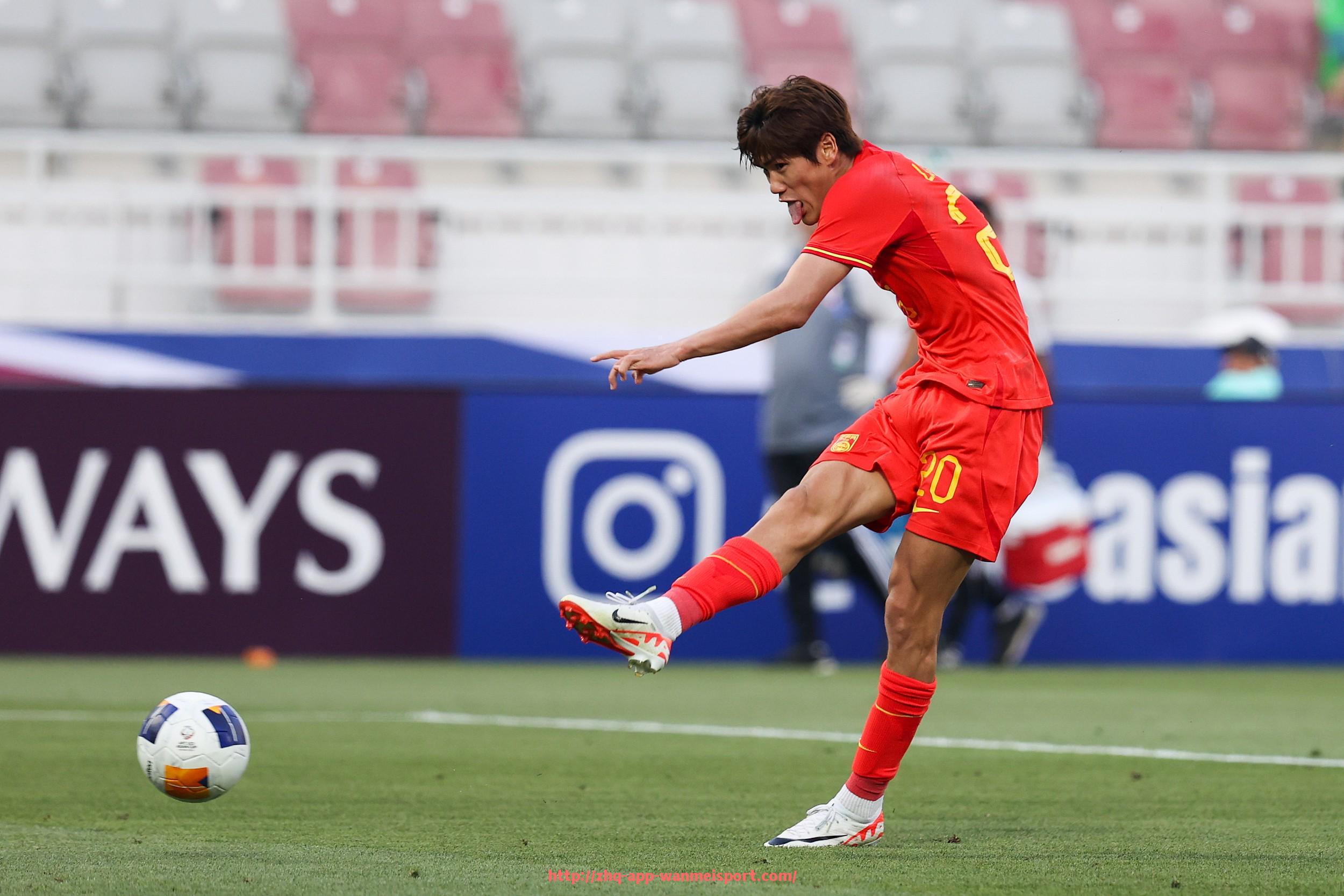 完美体育官方入口-英超比赛结束后球员球衣处理流程揭秘