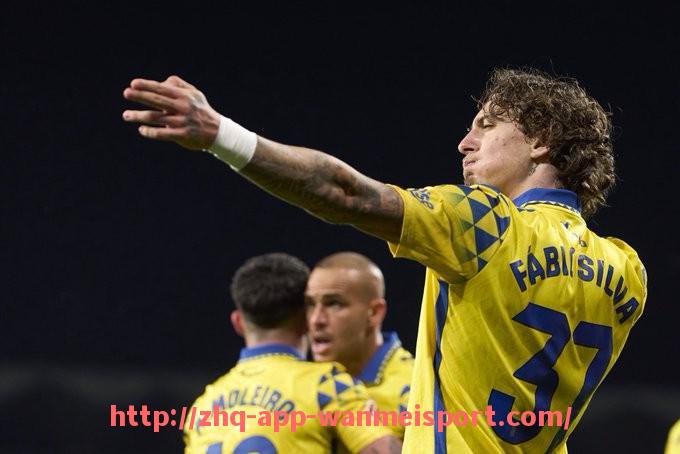 完美体育官方入口-罗马球队在意甲联赛中的最新排名及表现